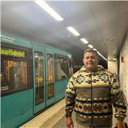 Profesor titulado con 4 años de experiencia, dinámico y didáctico